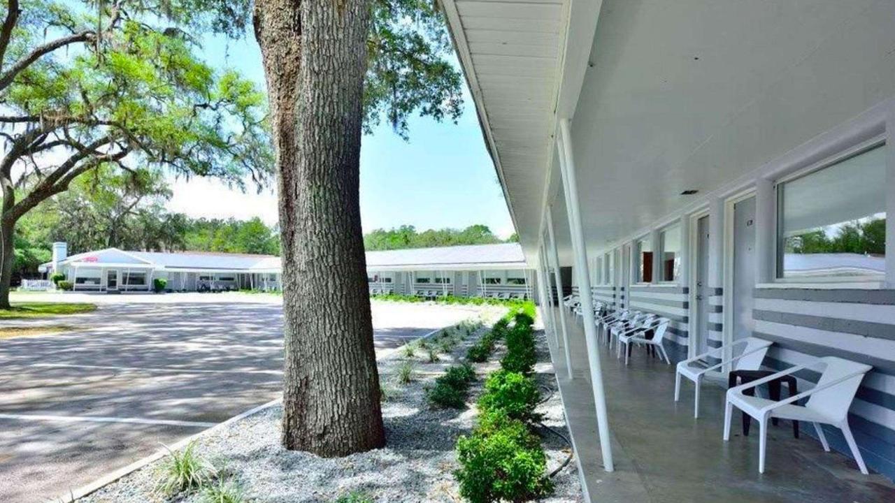 Sun Plaza Motel Silver Springs Dış mekan fotoğraf